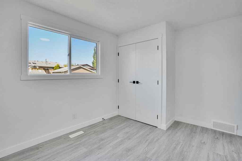 MLS® A2251587 - 60 Whitworth Way NE in Whitehorn Calgary, Residential