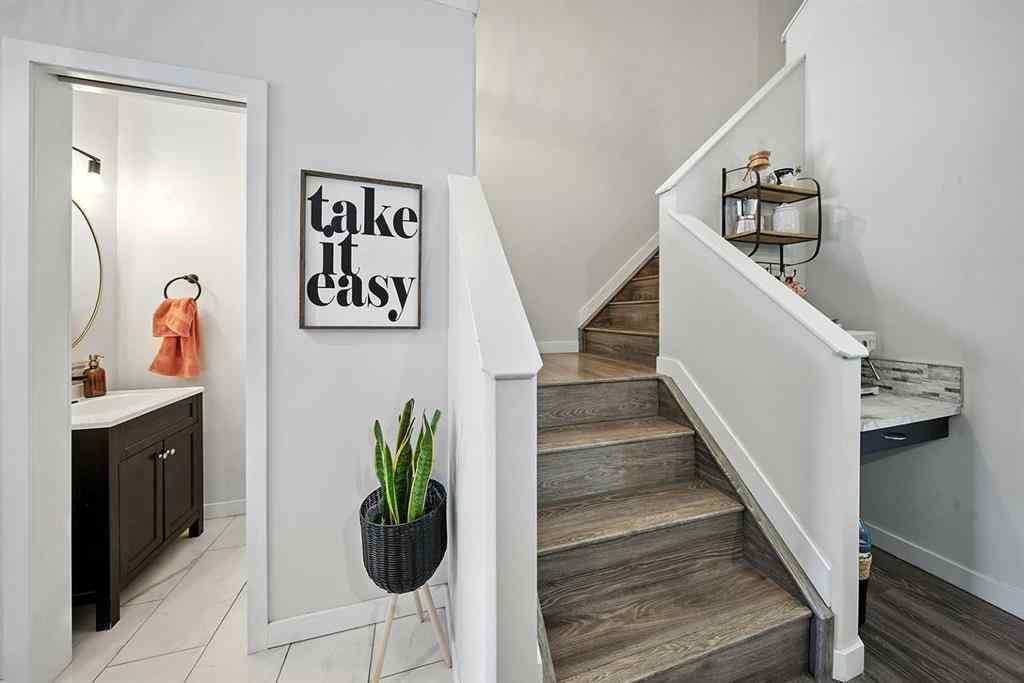 MLS® A2251592 - 4628 45 Street  in Palo Sylvan Lake, Residential