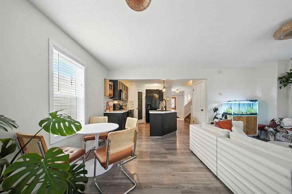 MLS® A2251592 - 4628 45 Street  in Palo Sylvan Lake, Residential