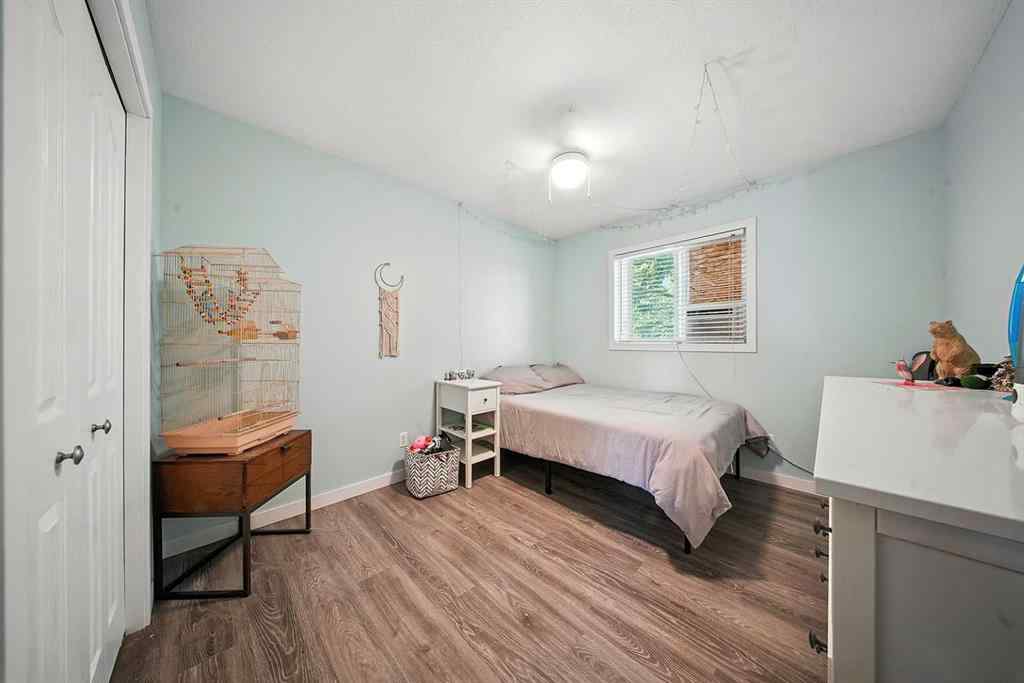 MLS® A2251592 - 4628 45 Street  in Palo Sylvan Lake, Residential