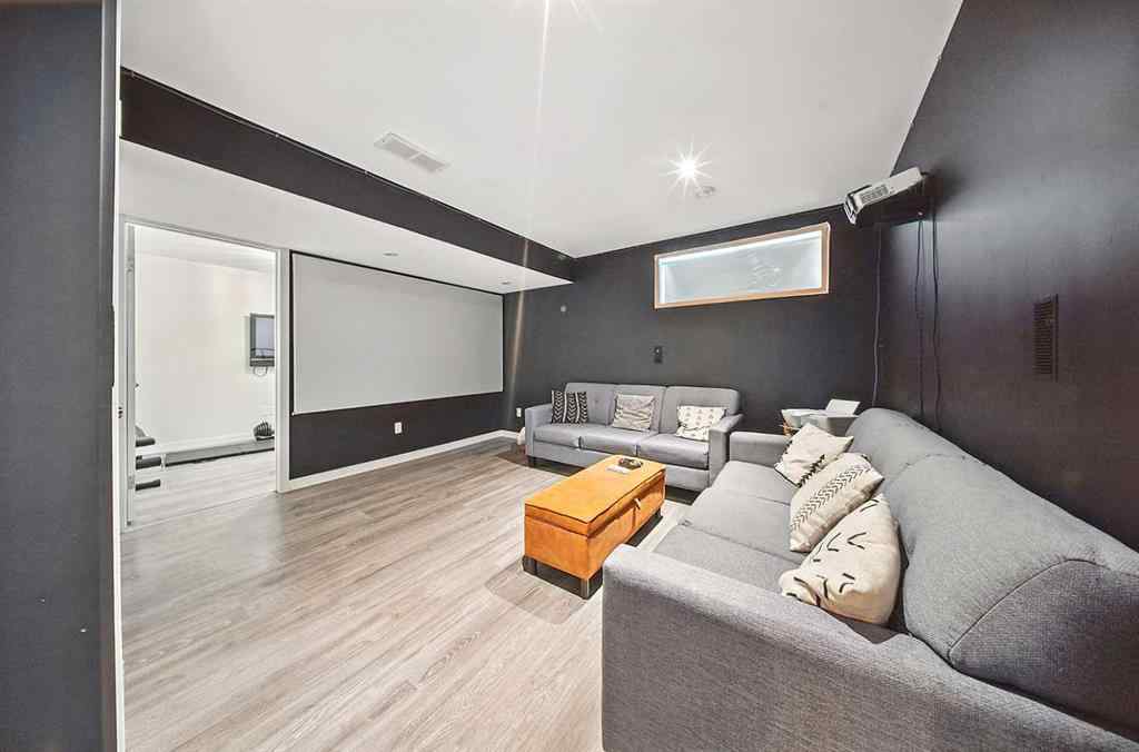 MLS® A2251592 - 4628 45 Street  in Palo Sylvan Lake, Residential