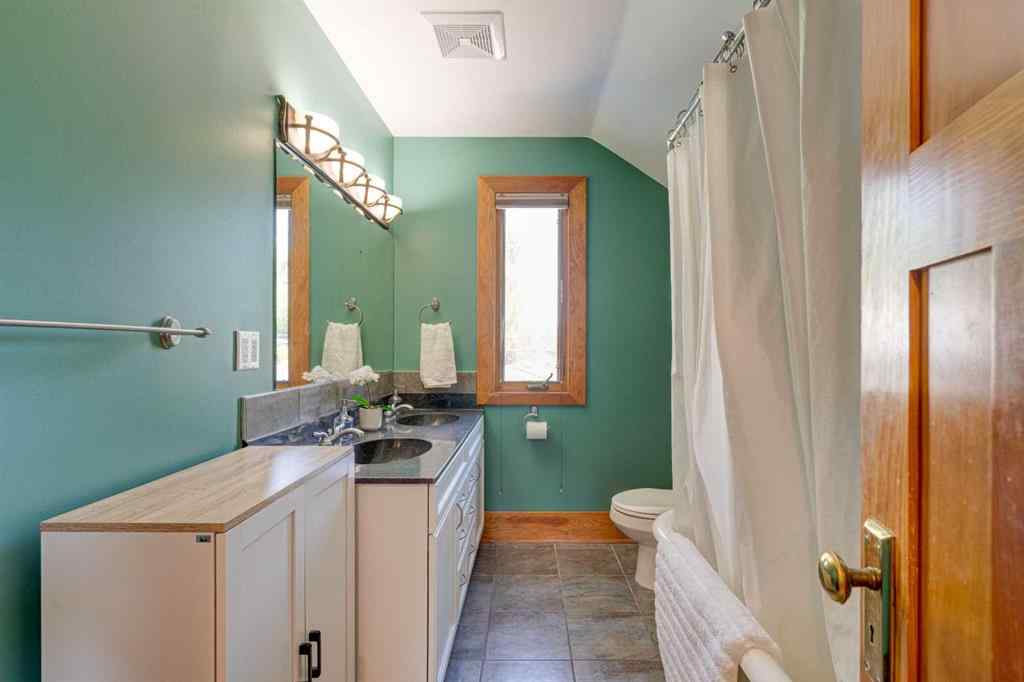 MLS® A2251602 - 1512 33 Avenue SW in South Calgary Calgary, Residential