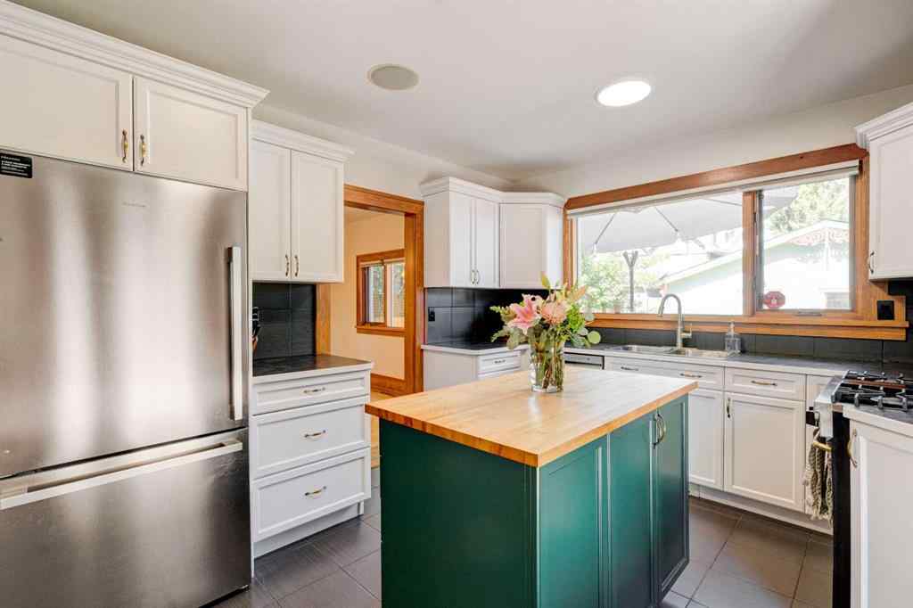 MLS® A2251602 - 1512 33 Avenue SW in South Calgary Calgary, Residential