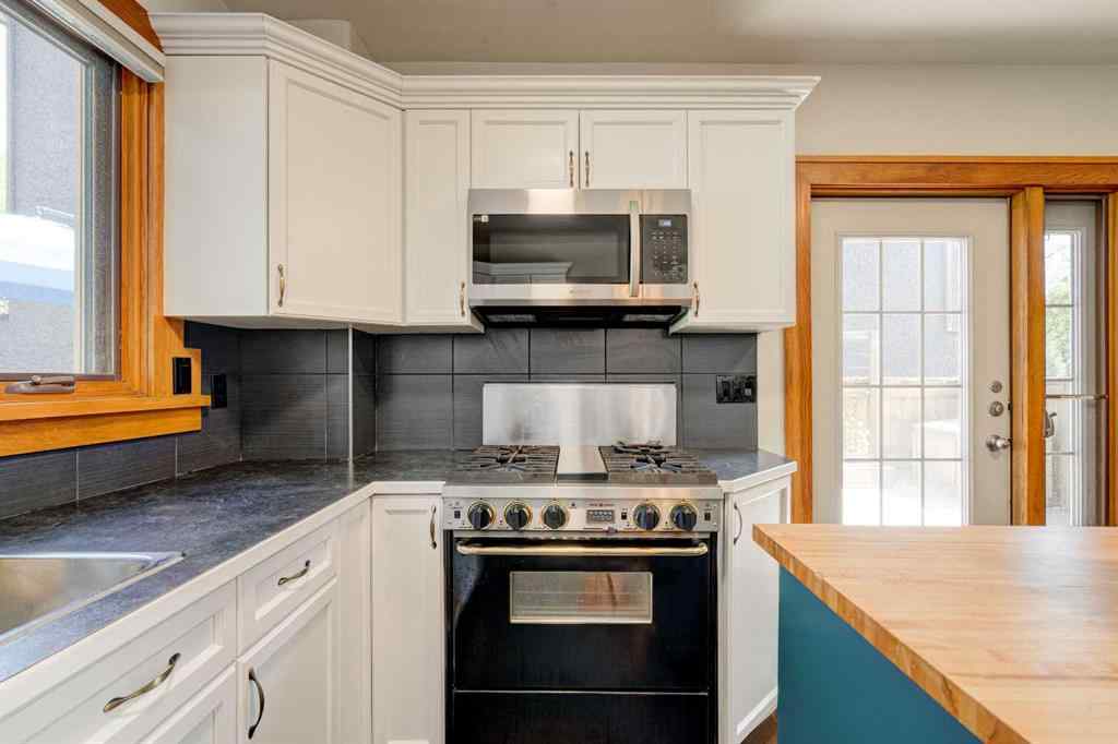 MLS® A2251602 - 1512 33 Avenue SW in South Calgary Calgary, Residential