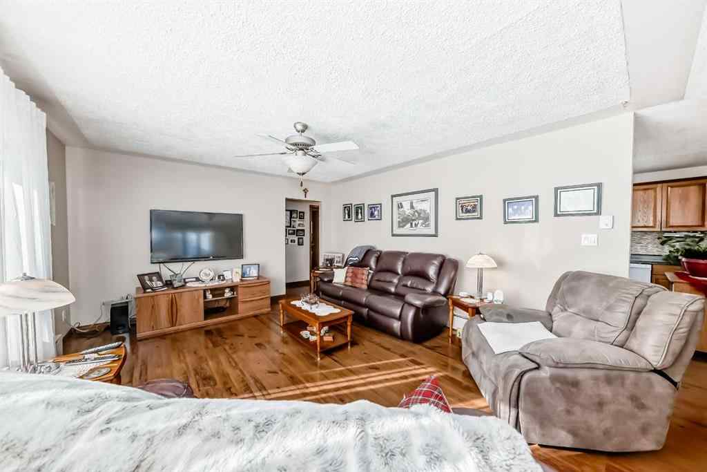MLS® A2251603 - 4806 43 Street   in Riverside Ponoka, Residential