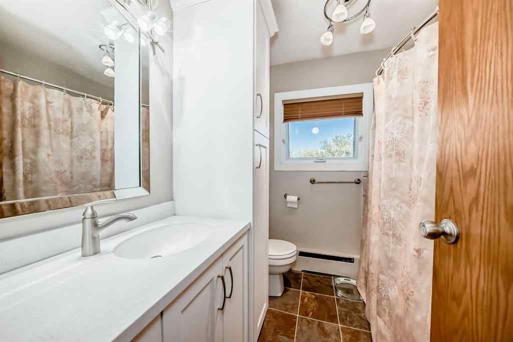 MLS® A2251603 - 4806 43 Street   in Riverside Ponoka, Residential
