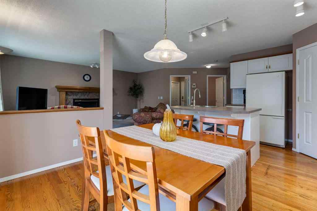 MLS® A2251606 - 165 Spring Crescent SW in Springbank Hill Calgary, Residential