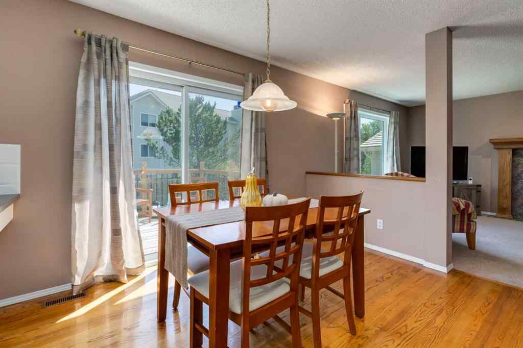 MLS® A2251606 - 165 Spring Crescent SW in Springbank Hill Calgary, Residential