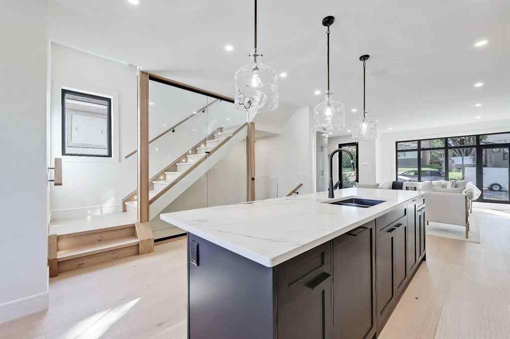 MLS® A2251614 - 2838 34 Street SW in Killarney/Glengarry Calgary, Residential