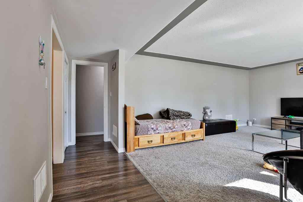 MLS® A2251620 - 515 16 Street S in Victoria Park Lethbridge, Residential