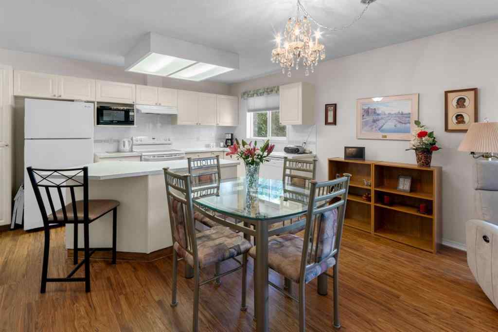 MLS® A2251623 - Unit #203 2850 51 Street SW in Glenbrook Calgary, Residential