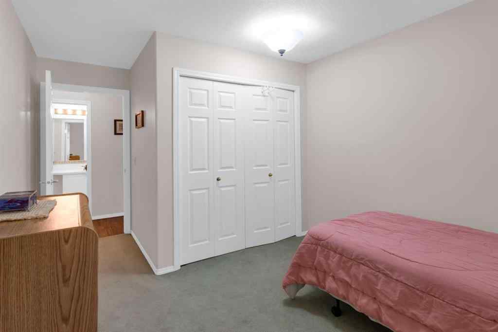 MLS® A2251623 - Unit #203 2850 51 Street SW in Glenbrook Calgary, Residential