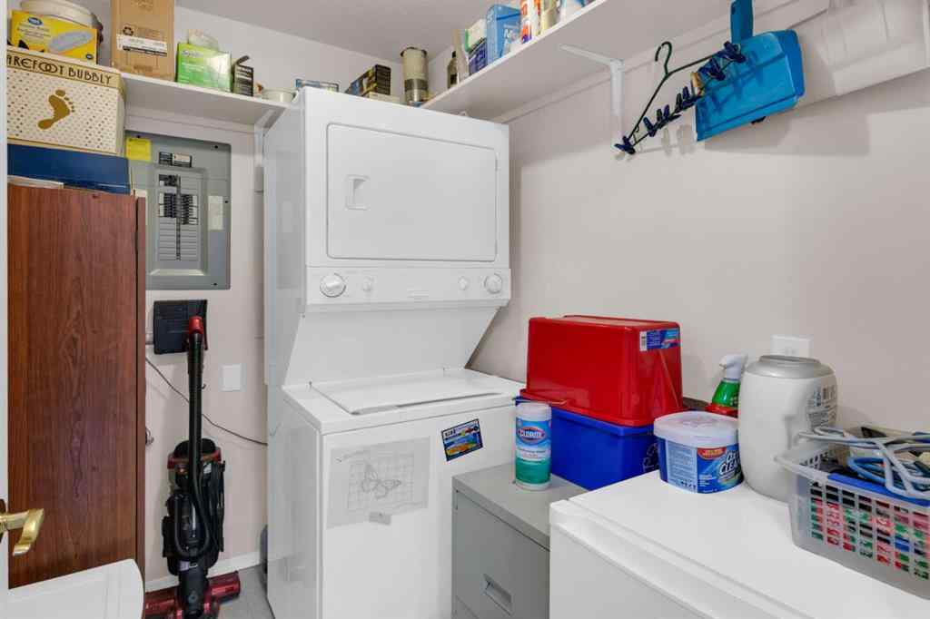 MLS® A2251623 - Unit #203 2850 51 Street SW in Glenbrook Calgary, Residential
