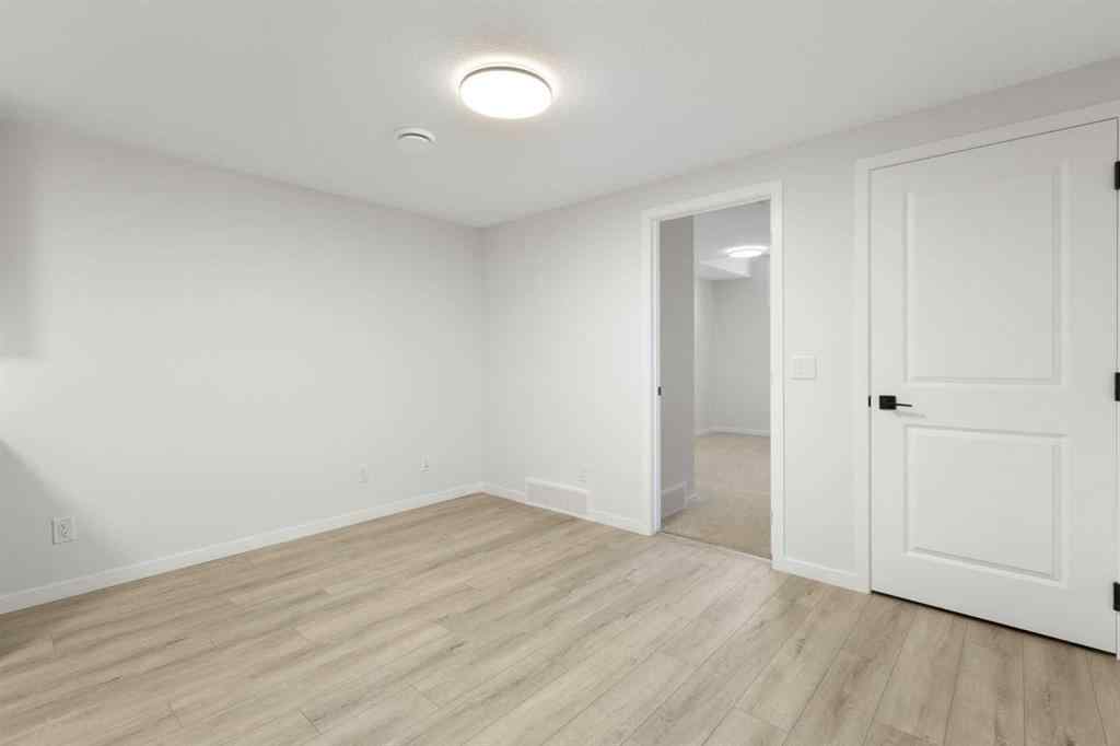 MLS® A2251634 - 580 Rowmont Boulevard NW in Haskayne Calgary, Residential