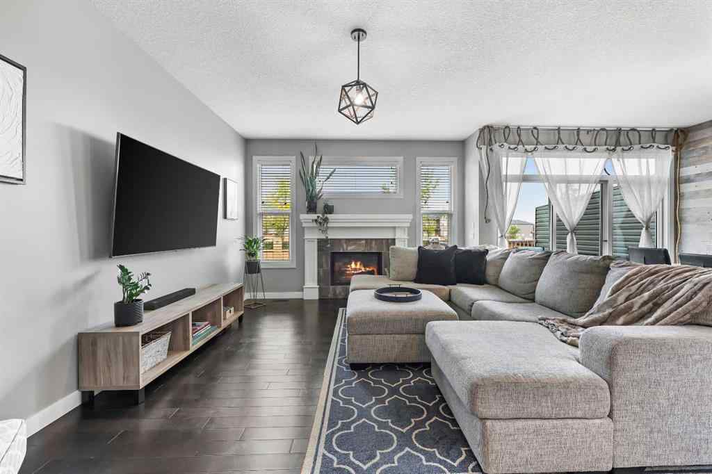 MLS® A2251641 - 49 Evansglen Mews NW in Evanston Calgary, Residential
