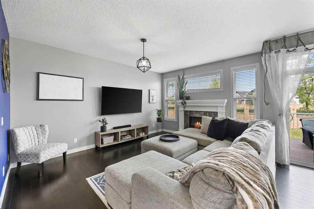 MLS® A2251641 - 49 Evansglen Mews NW in Evanston Calgary, Residential
