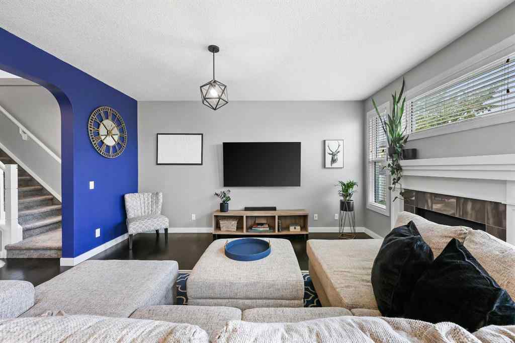 MLS® A2251641 - 49 Evansglen Mews NW in Evanston Calgary, Residential
