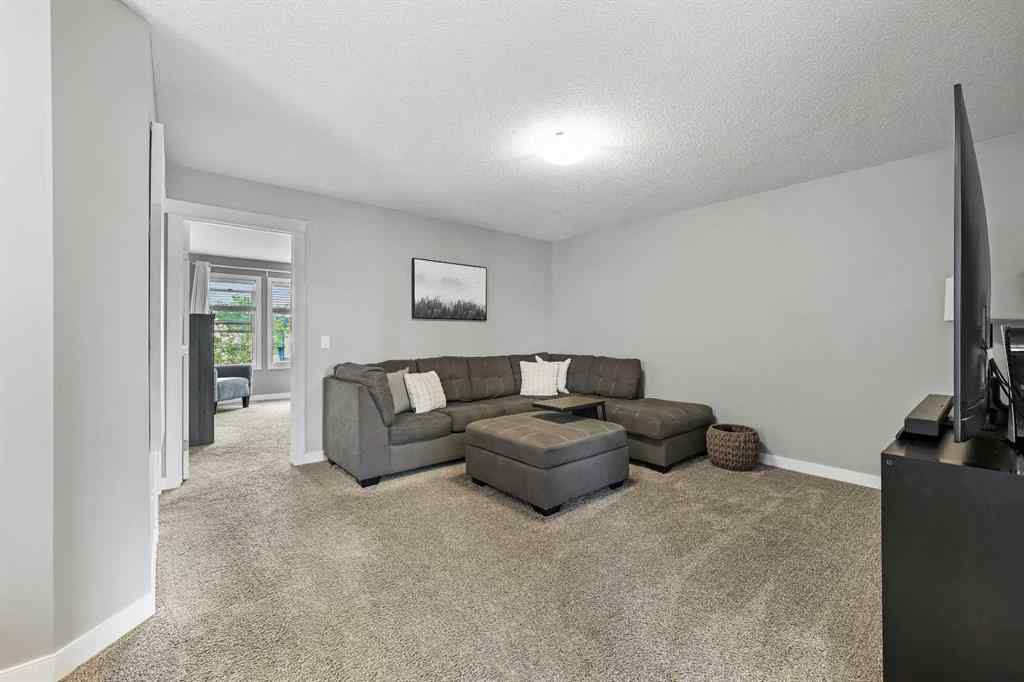 MLS® A2251641 - 49 Evansglen Mews NW in Evanston Calgary, Residential