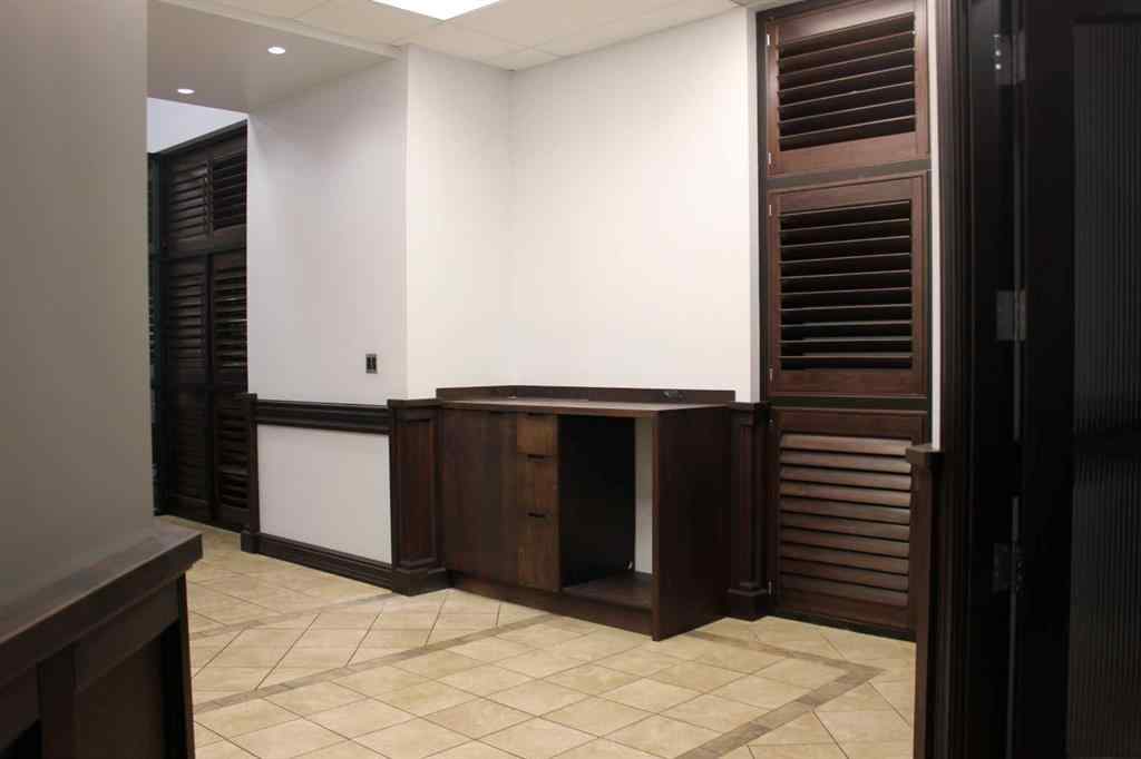 MLS® A2251644 - Unit #104 and 105 2201 Box Springs Boulevard NW in Northwest Crescent Heights Medicine Hat, Commercial