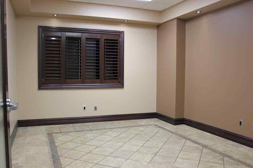 MLS® A2251644 - Unit #104 and 105 2201 Box Springs Boulevard NW in Northwest Crescent Heights Medicine Hat, Commercial