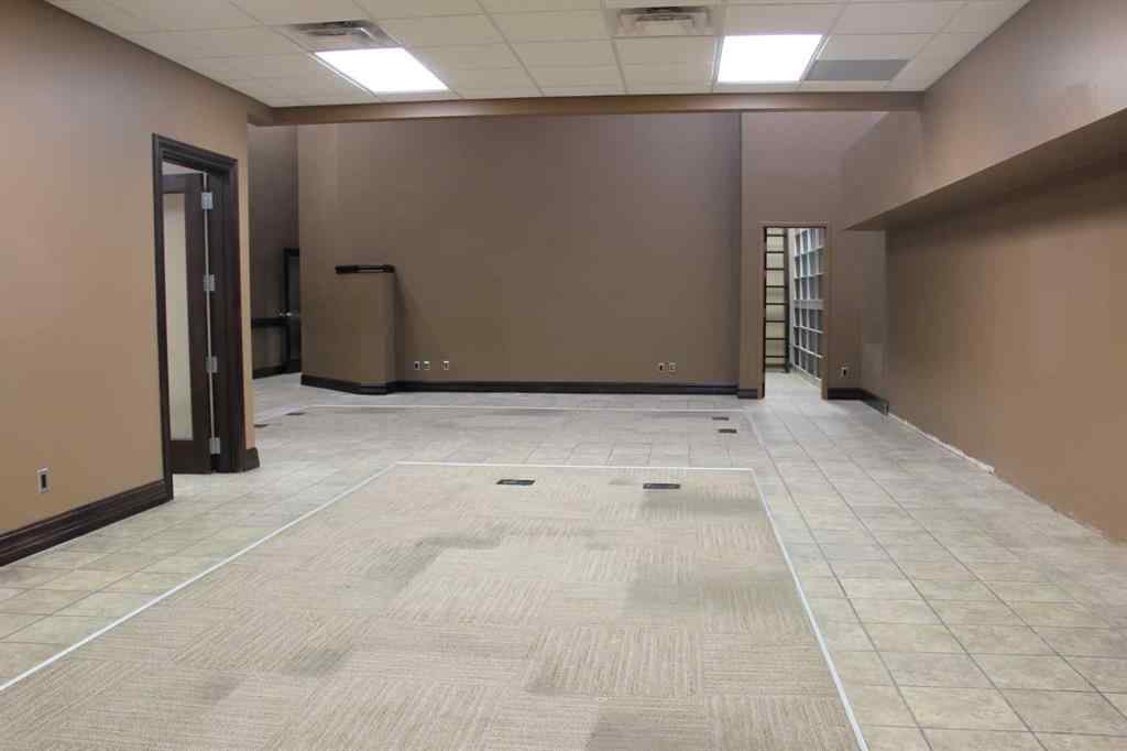 MLS® A2251644 - Unit #104 and 105 2201 Box Springs Boulevard NW in Northwest Crescent Heights Medicine Hat, Commercial