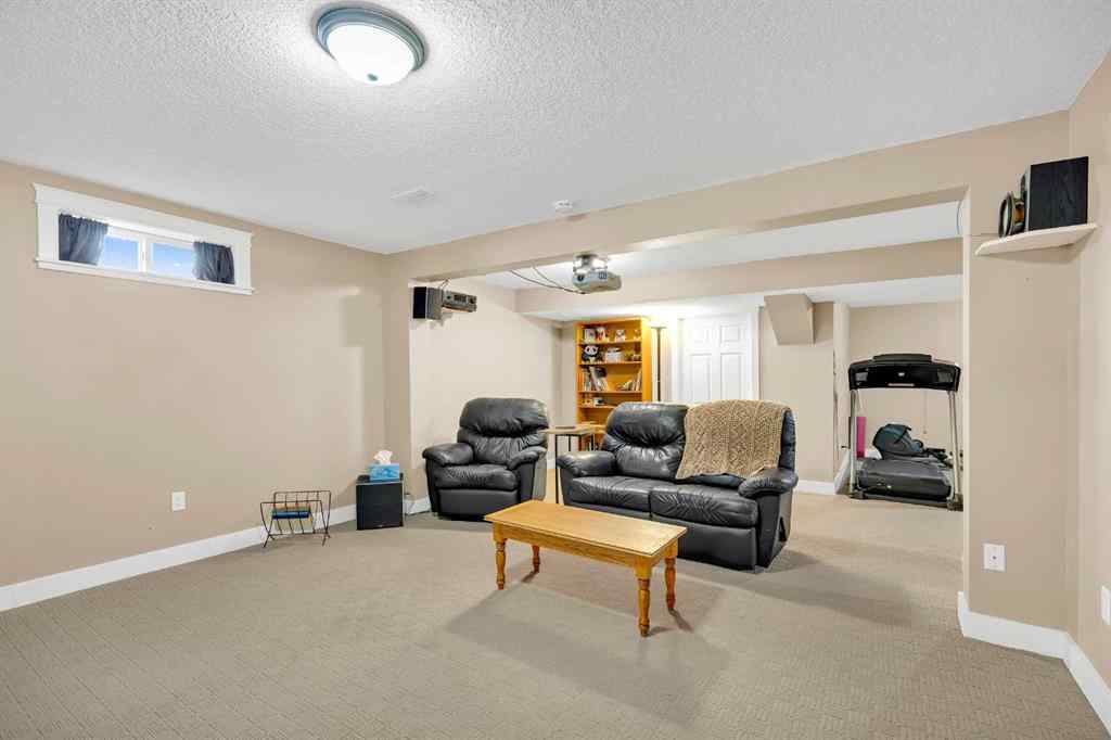 MLS® A2251647 - 5712 Dalcastle Crescent NW in Dalhousie Calgary, Residential