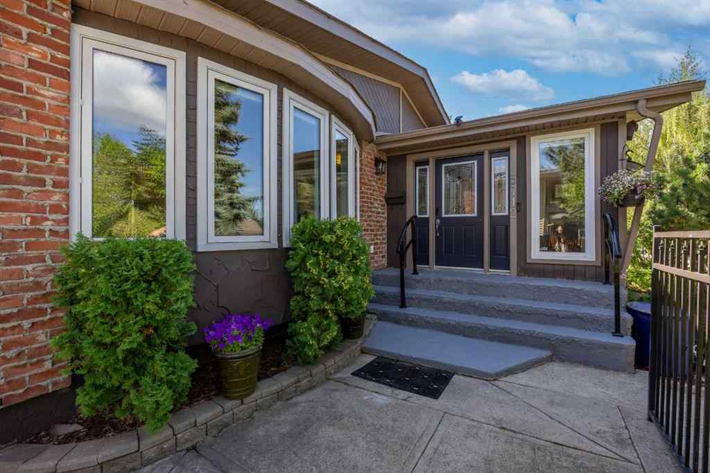 MLS® A2251647 - 5712 Dalcastle Crescent NW in Dalhousie Calgary, Residential
