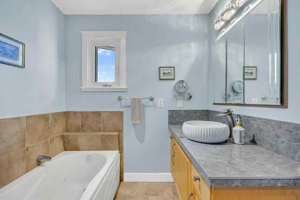MLS® A2251647 - 5712 Dalcastle Crescent NW in Dalhousie Calgary, Residential