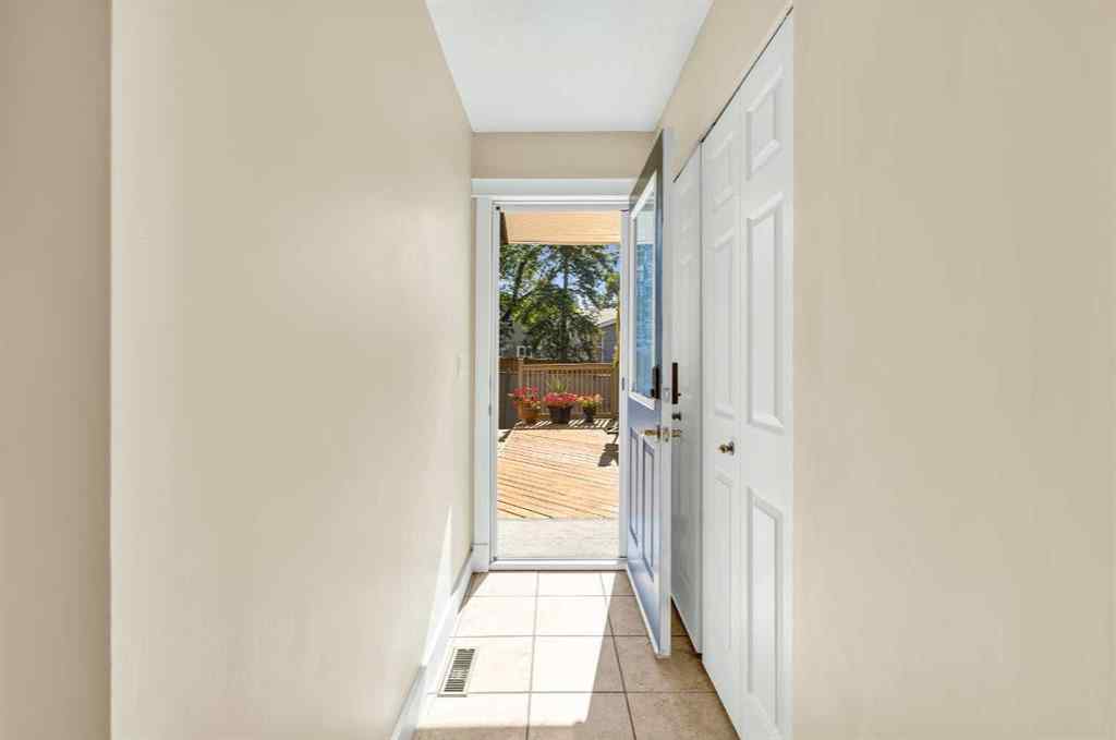 MLS® A2251647 - 5712 Dalcastle Crescent NW in Dalhousie Calgary, Residential