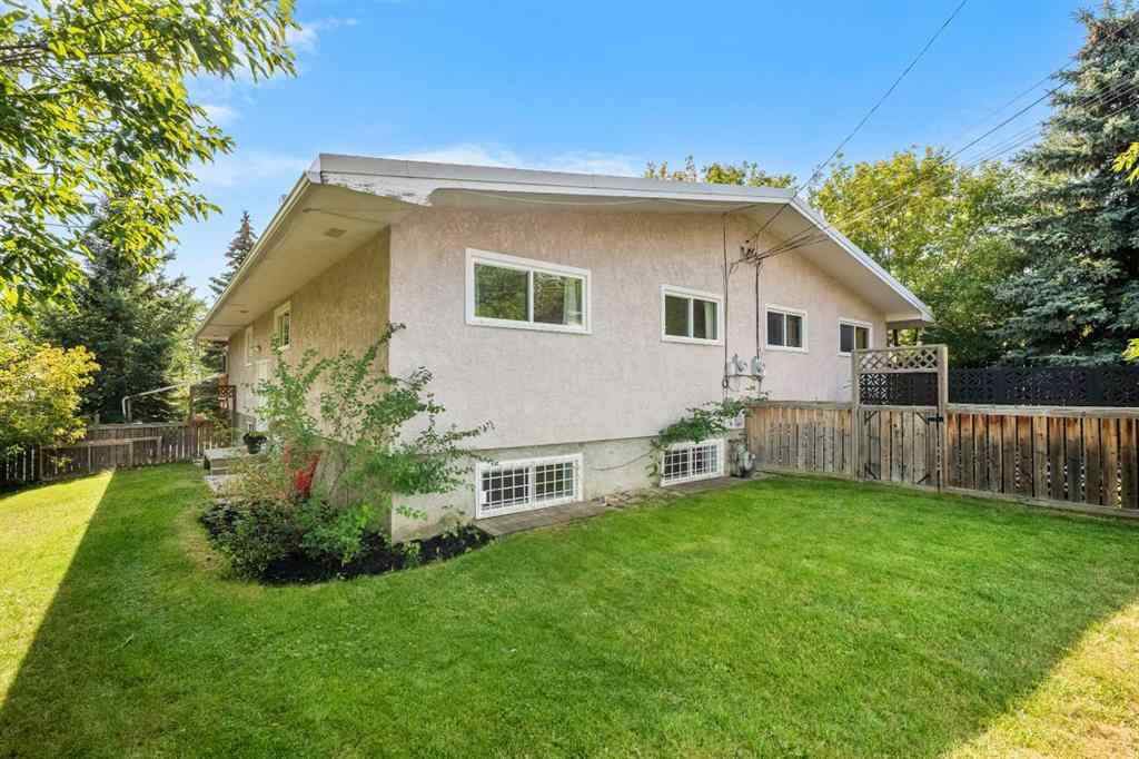MLS® A2251649 - 926 31 Avenue NW in Cambrian Heights Calgary, Residential
