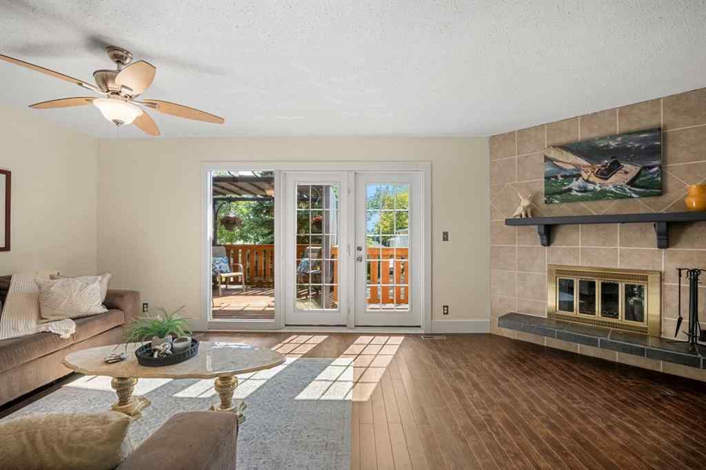 MLS® A2251649 - 926 31 Avenue NW in Cambrian Heights Calgary, Residential