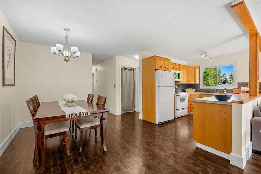 MLS® A2251649 - 926 31 Avenue NW in Cambrian Heights Calgary, Residential