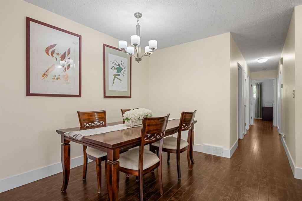 MLS® A2251649 - 926 31 Avenue NW in Cambrian Heights Calgary, Residential