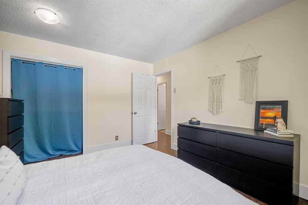 MLS® A2251649 - 926 31 Avenue NW in Cambrian Heights Calgary, Residential