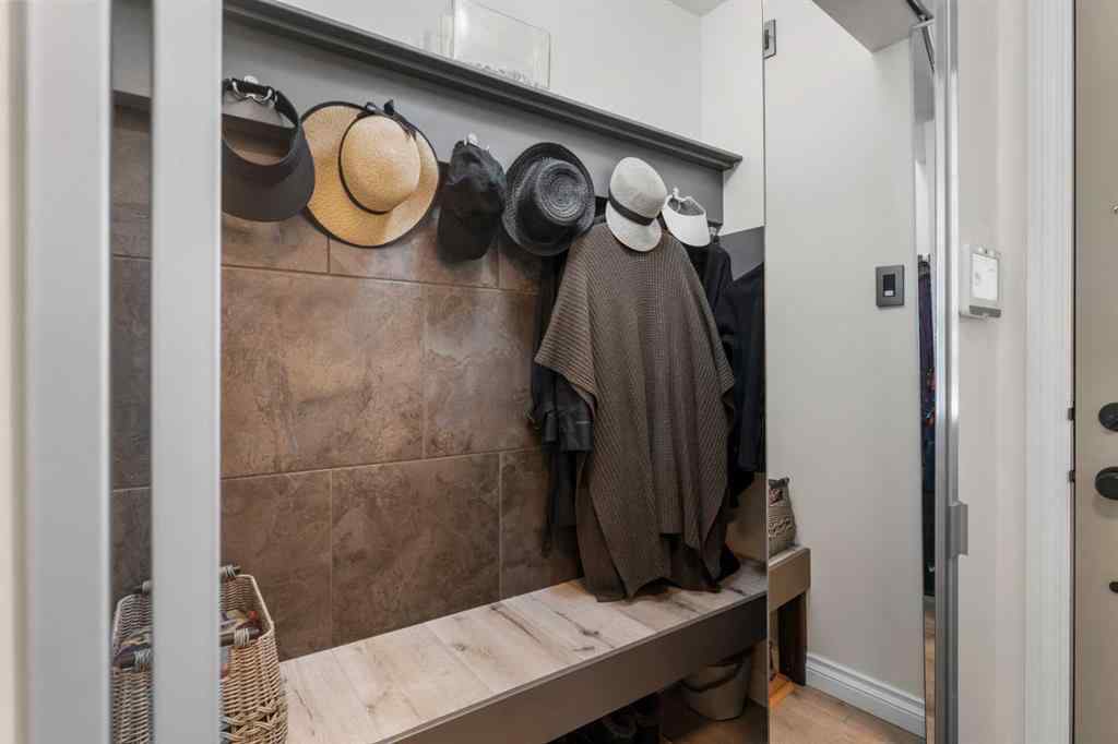 MLS® A2251650 - 52 Glenview Drive SW in Glendale Calgary, Residential