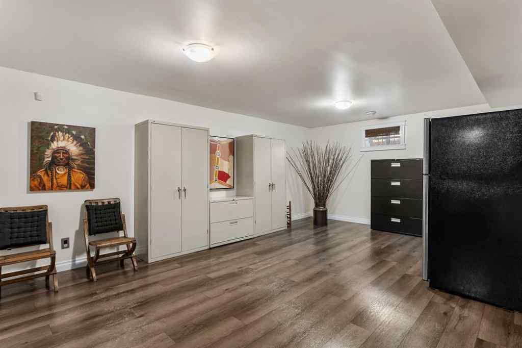 MLS® A2251650 - 52 Glenview Drive SW in Glendale Calgary, Residential