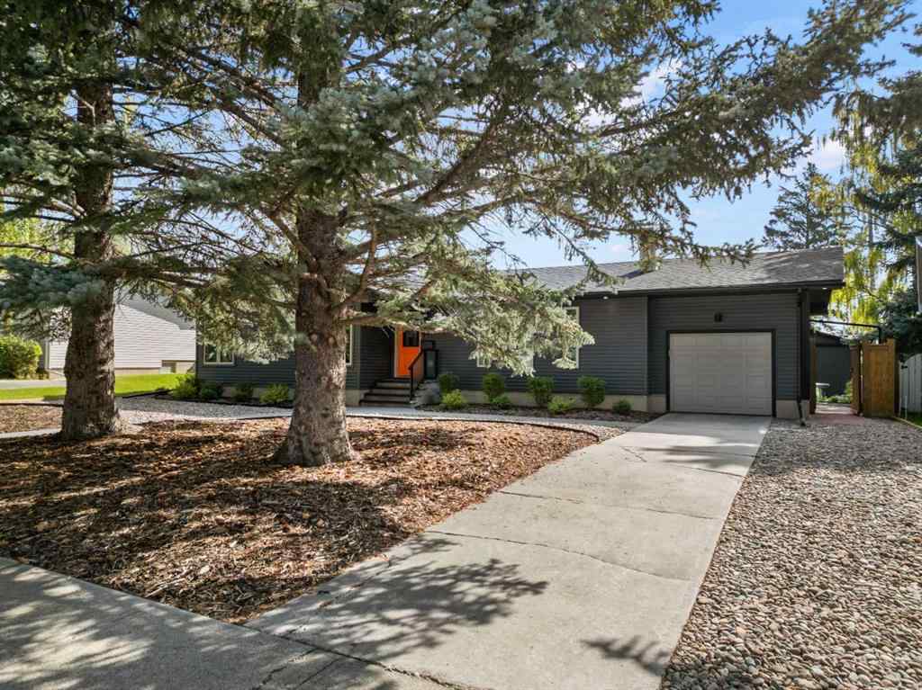 MLS® A2251650 - 52 Glenview Drive SW in Glendale Calgary, Residential