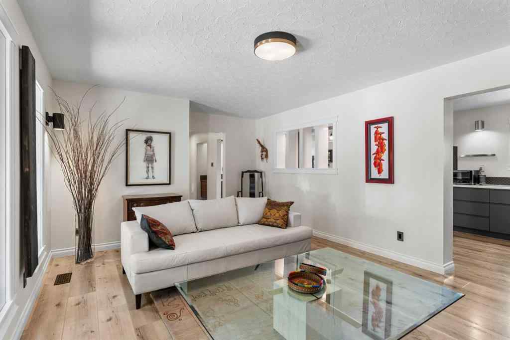 MLS® A2251650 - 52 Glenview Drive SW in Glendale Calgary, Residential