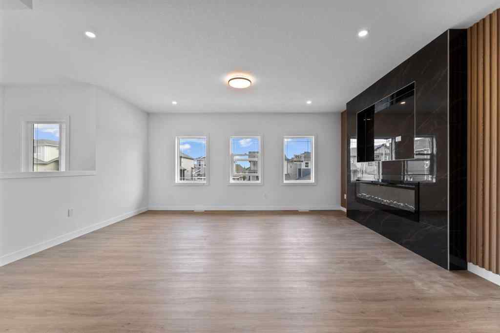 MLS® A2251656 - 129 Heritage Boulevard  in Heritage Hills Cochrane, Residential