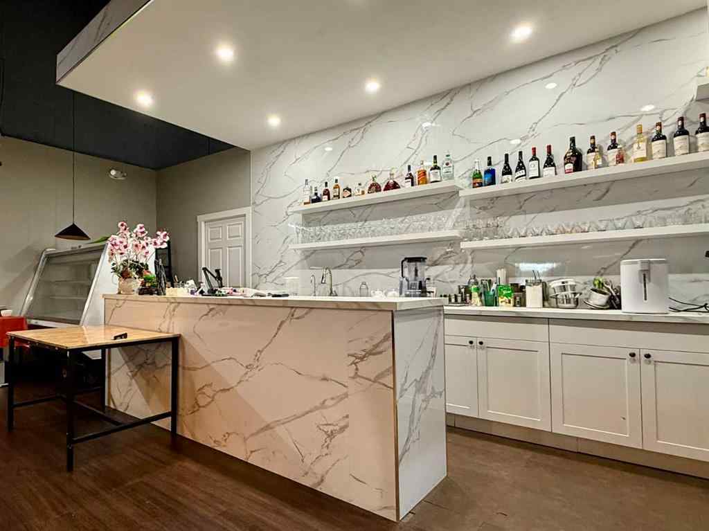 MLS® A2251658 - 1915 31 Street  in Southview Calgary, Commercial