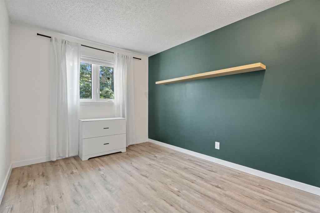 MLS® A2251661 - 318 Shawnessy Drive SW in Shawnessy Calgary, Residential