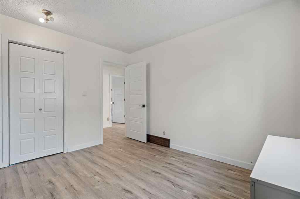 MLS® A2251661 - 318 Shawnessy Drive SW in Shawnessy Calgary, Residential