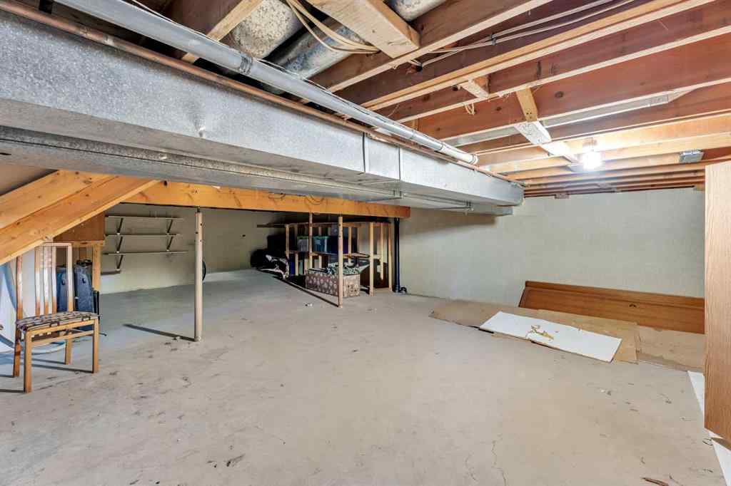 MLS® A2251661 - 318 Shawnessy Drive SW in Shawnessy Calgary, Residential