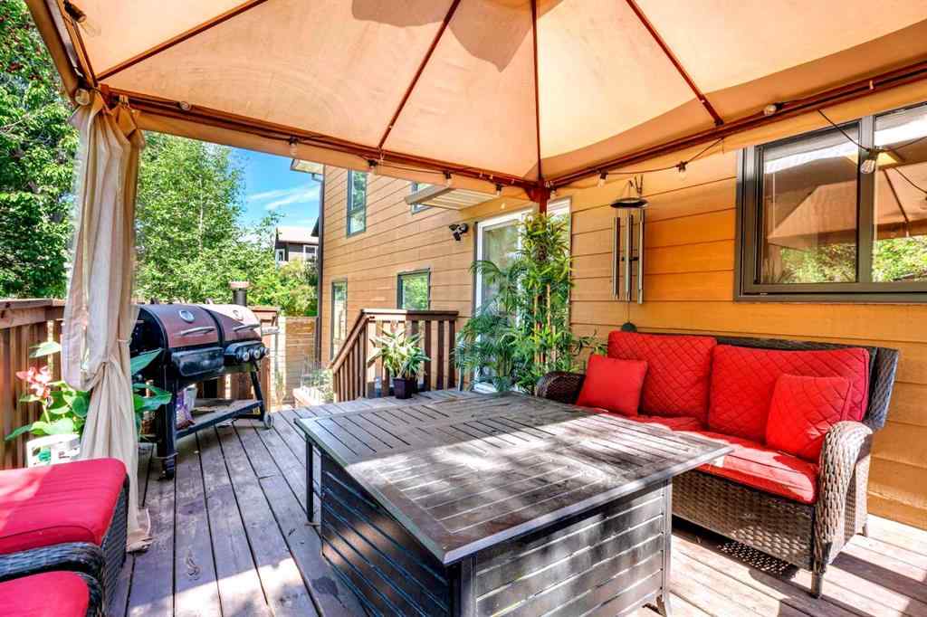 MLS® A2251661 - 318 Shawnessy Drive SW in Shawnessy Calgary, Residential