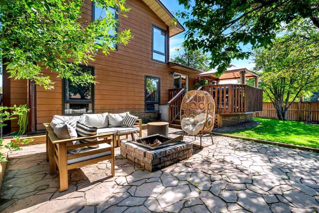 MLS® A2251661 - 318 Shawnessy Drive SW in Shawnessy Calgary, Residential