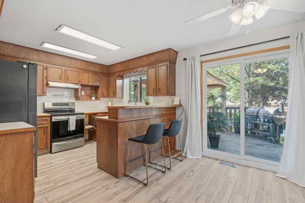 MLS® A2251661 - 318 Shawnessy Drive SW in Shawnessy Calgary, Residential