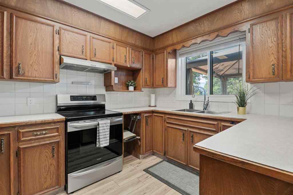 MLS® A2251661 - 318 Shawnessy Drive SW in Shawnessy Calgary, Residential