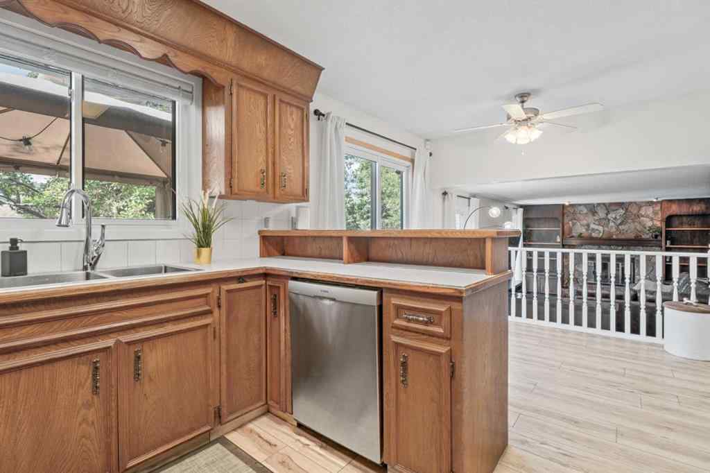 MLS® A2251661 - 318 Shawnessy Drive SW in Shawnessy Calgary, Residential