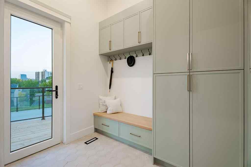 MLS® A2251662 - 1651 St Andrews Place NW in St Andrews Heights Calgary, Residential