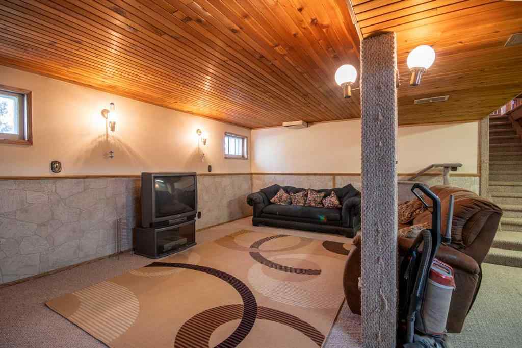 MLS® A2251664 - 262022 HWY 27   in NONE Rural Kneehill County, Residential